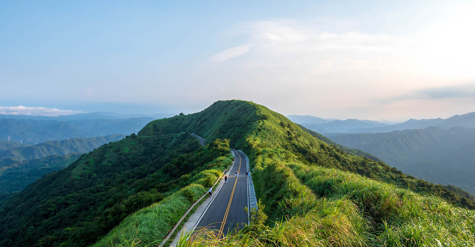 Hạ long điểm đến tuyệt vời trong mùa hè này
